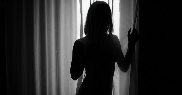 Hadithi ya Melinda ya Labia yake midogo mirefu yenye urefu wa sentimita 12